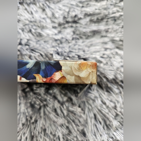 Colourpop Pressed Powder Blush Vogue - Picture 6 of 6